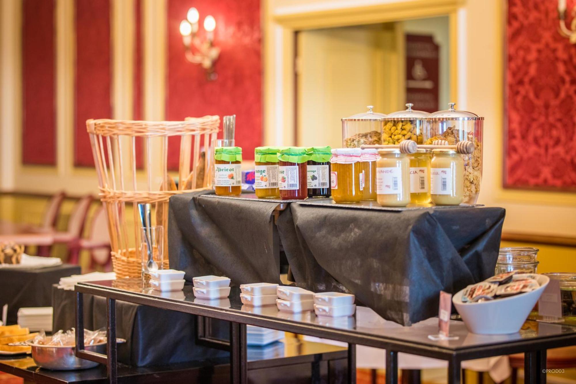 Mercure Moulins Centre Hotel De Paris Екстер'єр фото