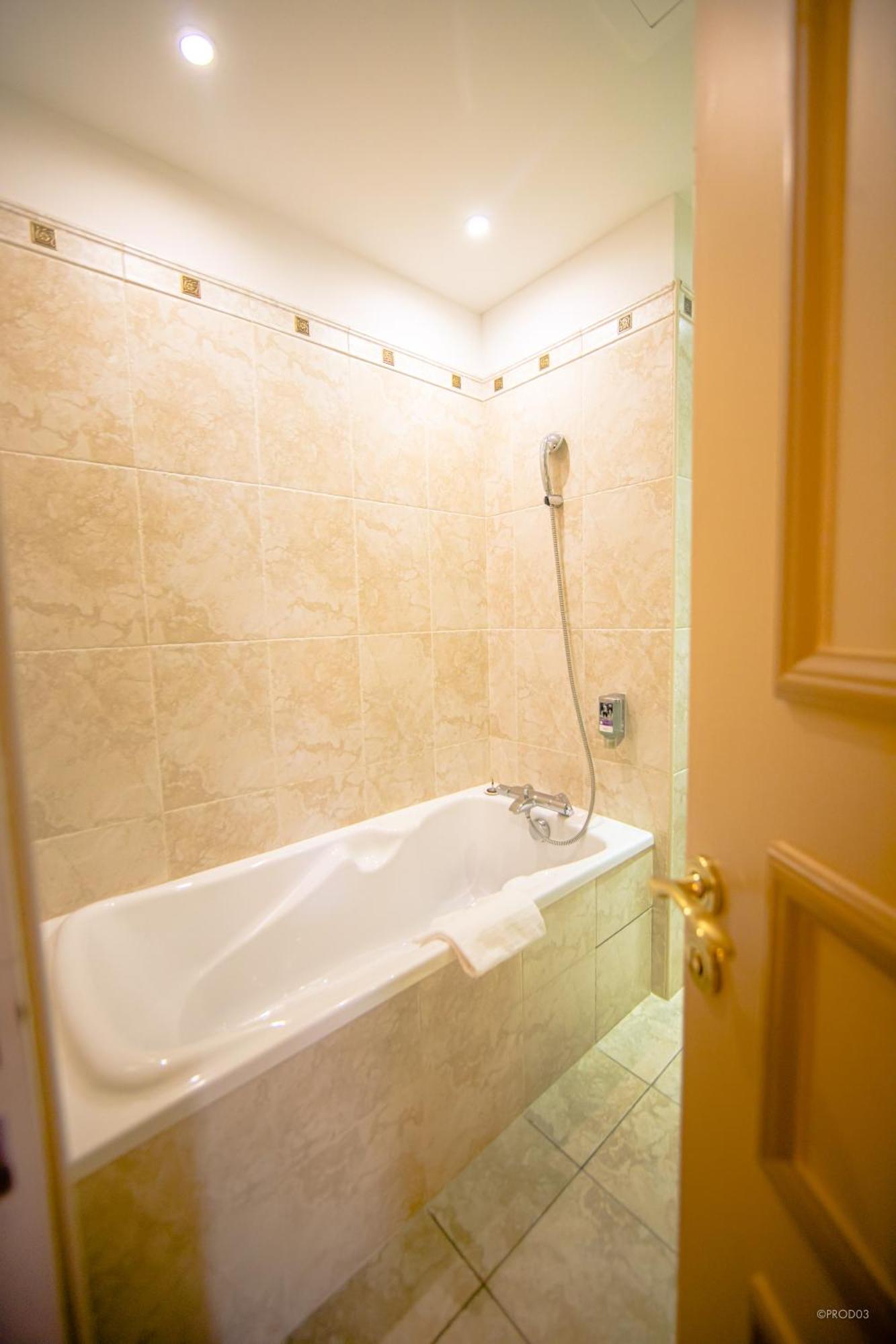 Mercure Moulins Centre Hotel De Paris Екстер'єр фото